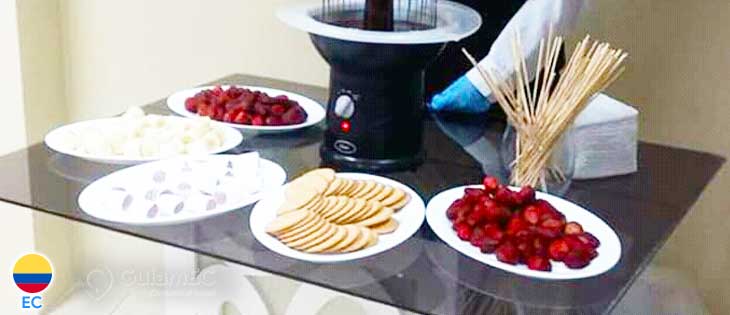 alquiler de sillas, mesas, carpas, dj, vajilla, fuentes de chocolate, meseros, bartender, guardias, en Guayaquil