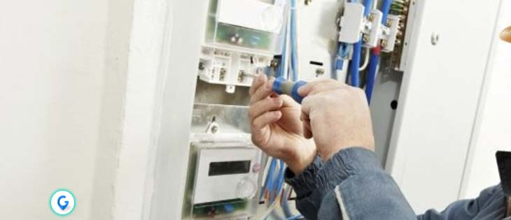 Electricista Dennis Martínez en Guayaquil